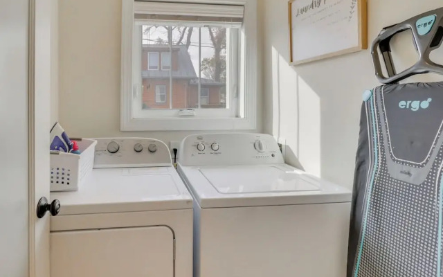 Warrenton Gem: Walk to Downtown!