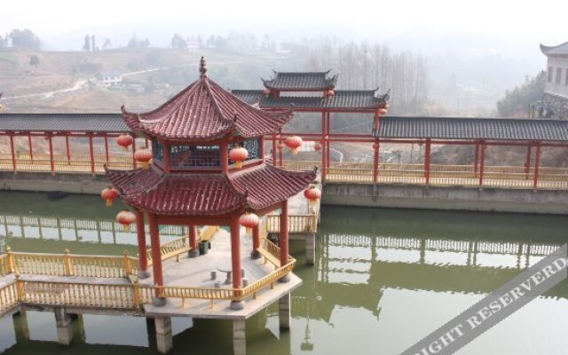 Xinnong Court Hotel