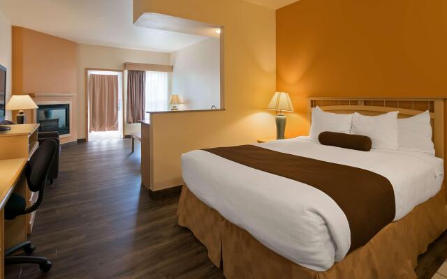 Lighthouse Suites Inn