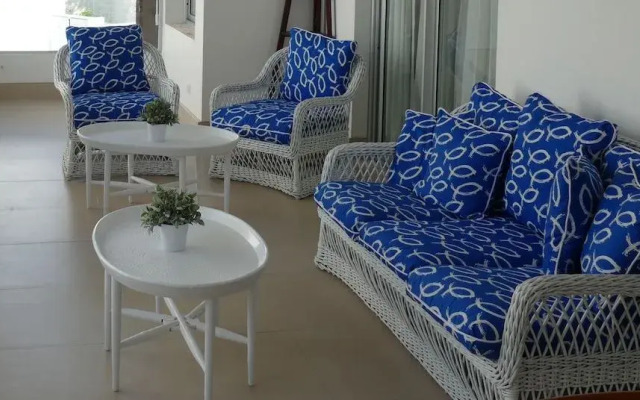 Beach Front Luxury Apartment - BlueBeach