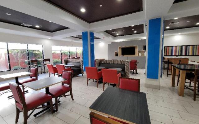 Holiday Inn Express Vidor South