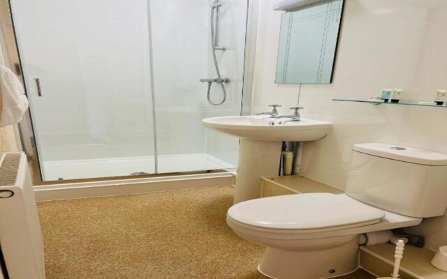 Rothwell House Hotel .