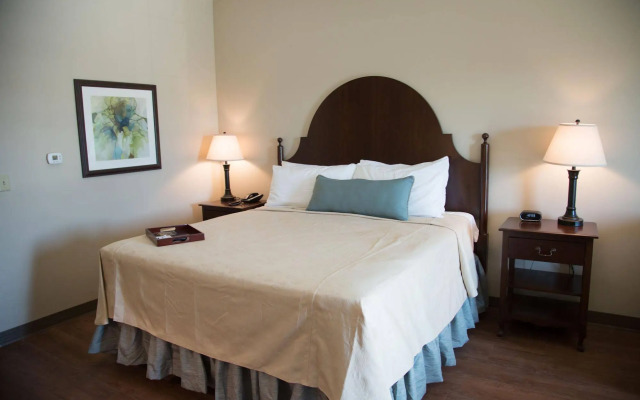 Chateau Saint Denis Hotel