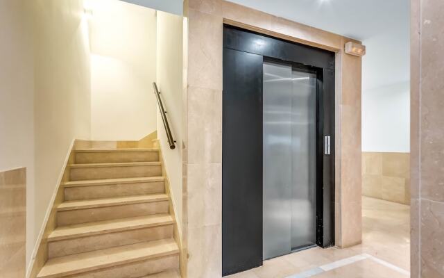 YOLO Spaces – Sotogrande  Puerto Boutique Apartment