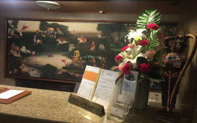 The Niran Grand Hotel