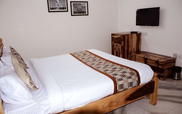 OYO 10963 Hotel Guman Auberge