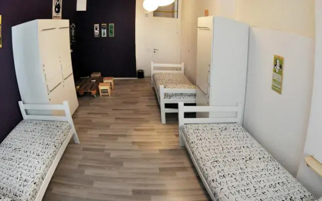 Underground Hostel