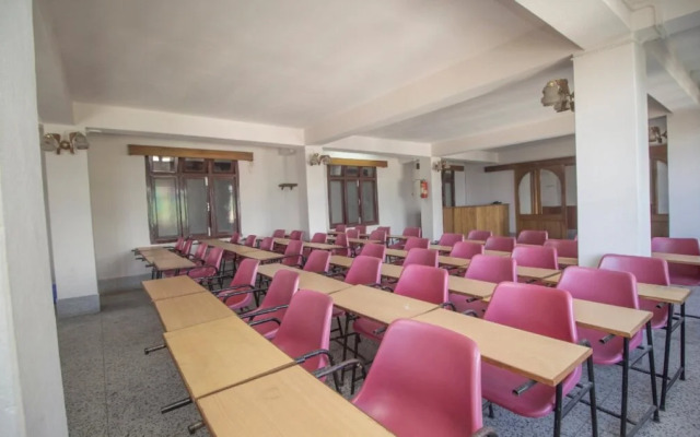 Hotel Attri By OYO Rooms