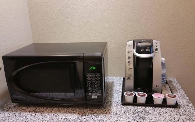 Best Western Plus Boardman Inn & Suites