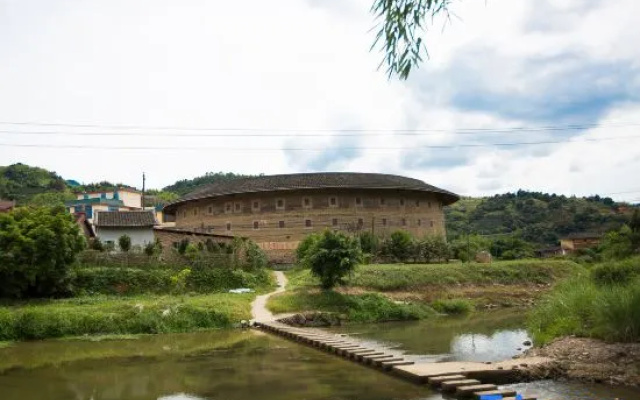 Longchang Tulou Guesthouse