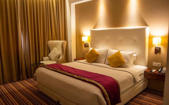 Royal Asnof Hotel