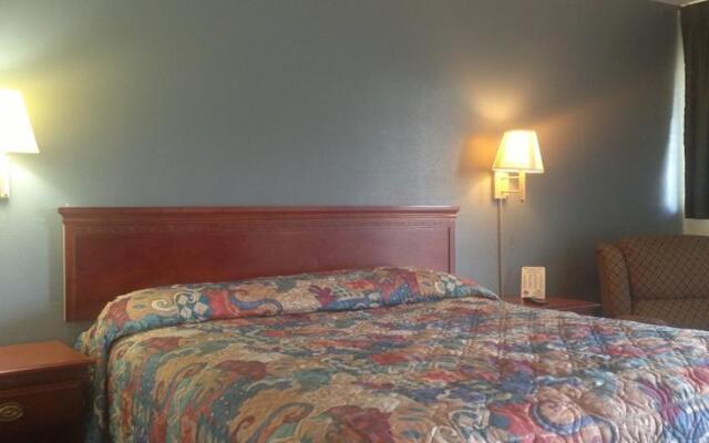 Regency Inn - Terre Haute