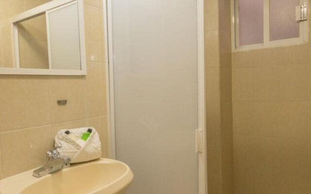 Suites Poliforum Inn