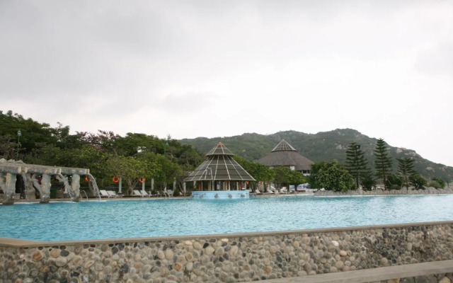 Long Hai Beach Resort