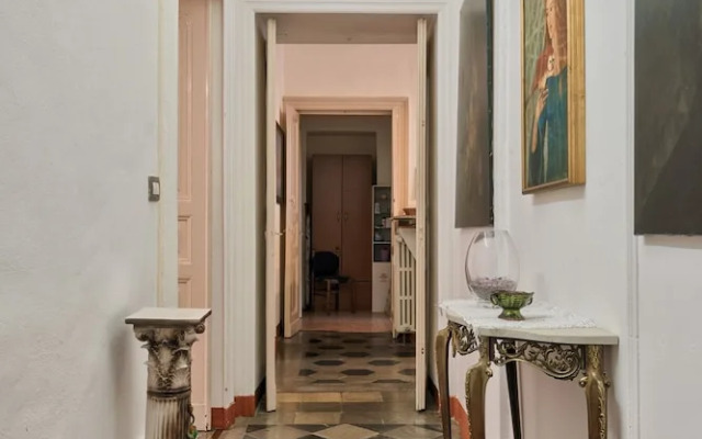 Porta Nuova Roomy Flat