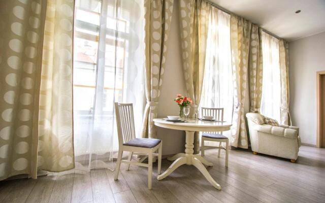 Ruterra Apartment Charles Bridge