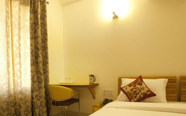 Capital O 325 Hotel Silver Star