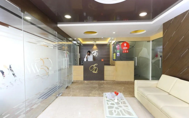 Hotel Emerald Manor by OYO Rooms