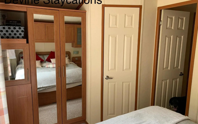 Static Caravan 2 Bedrooms - Sleeps 4