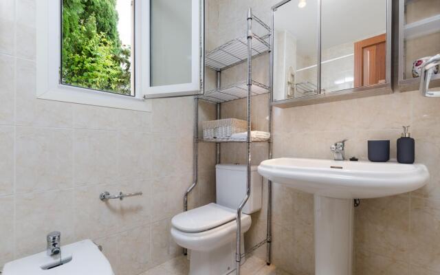 M&M - Apartment with sea views in Portocolom. Free WiFi