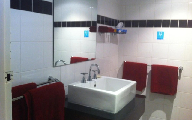 Westland Hotel Motel