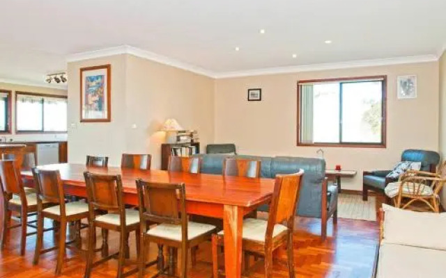 HAIS18G - Riverside Delight