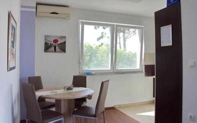 Apartments Sv Jelena 1