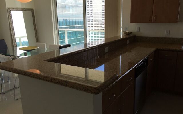 Lyx Miami Suites