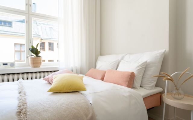 Beautiful cozy studio in Kamppi