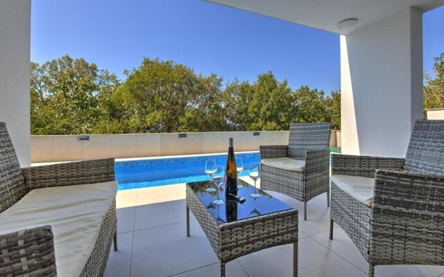 Villa ELEA