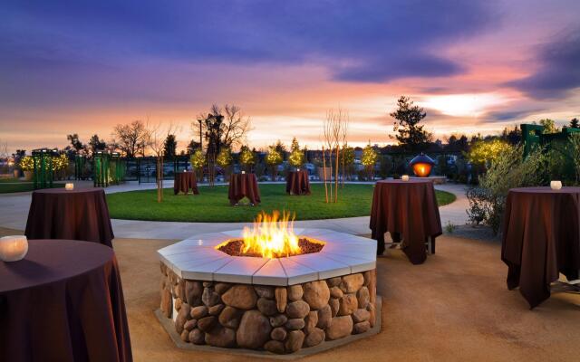 Sheraton Redding Hotel at the Sundial Bridge