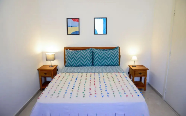 Casa c Piscina a 150m da Praia de Boi Ucanga