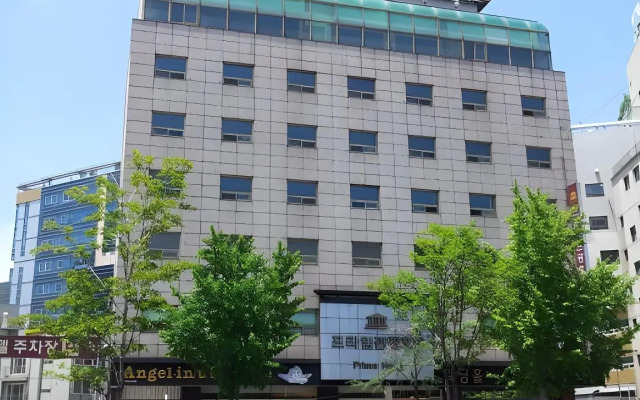 Prime Tourist Hotel