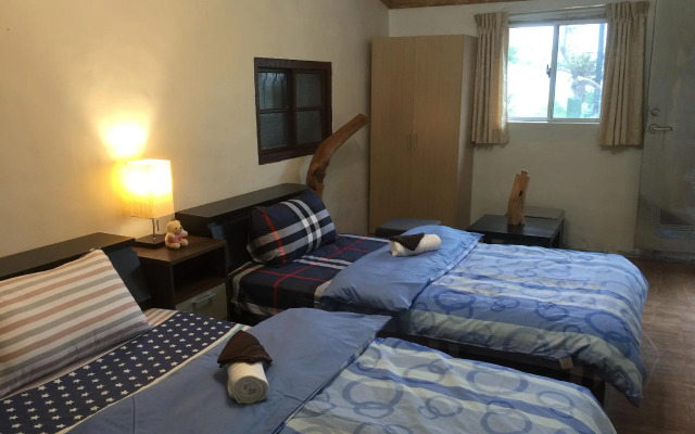 Mt. River View & Waterfall Lodge