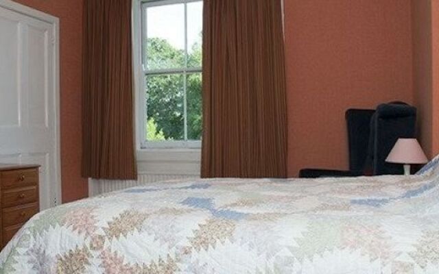 Glanhelyg B&B