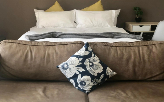 Urban Awe Apartment: iTowers 21st Floor