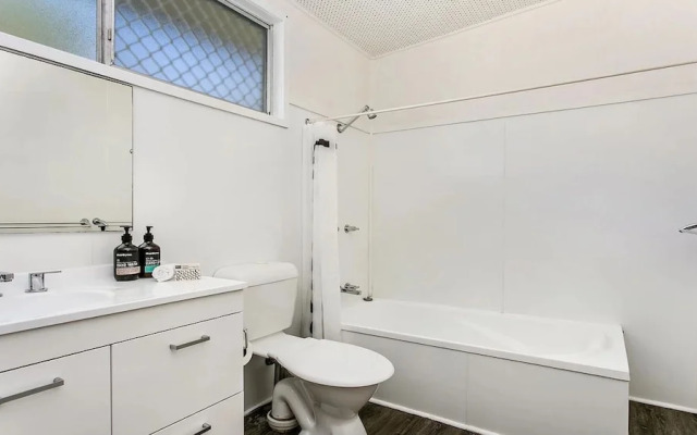 Your Luxury Escape - Bungalow 8