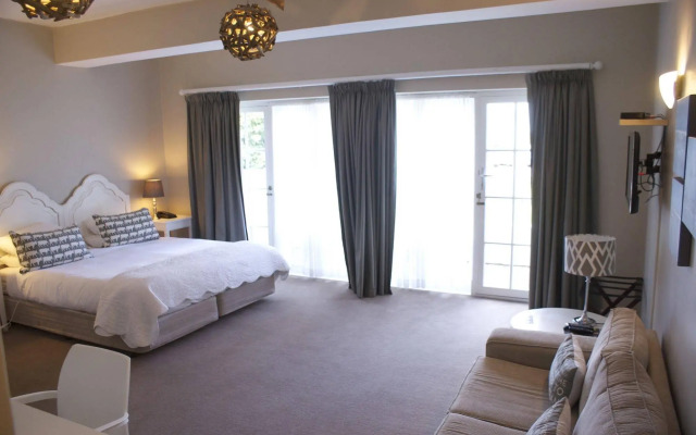 Whale Rock Luxury Lodge