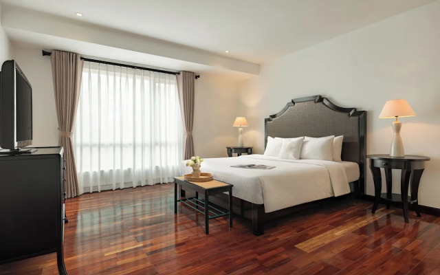 Elegant Suites Central