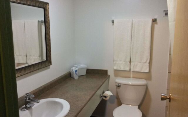 Coast Dawson Creek Hotel