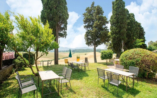 Home in Collesalvetti With Garden