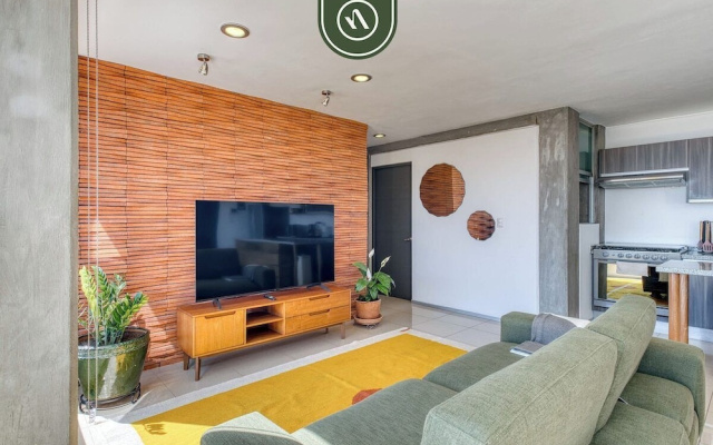 3 BR Condo - Panoramic Views - 5 Min to Downtown