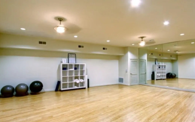 Luxury Living at City Center Houston