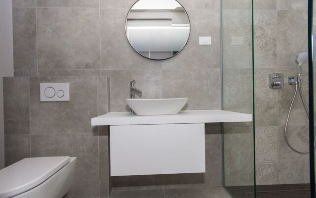 Luxury Apartments Royal M with Pool