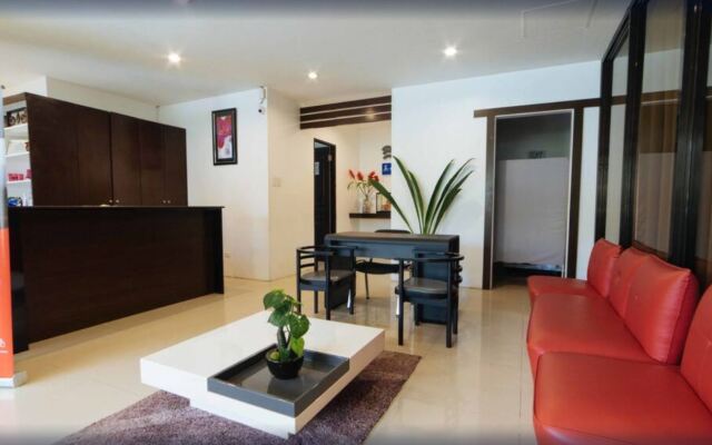 Reddoorz Premium @ Guadalupe Village