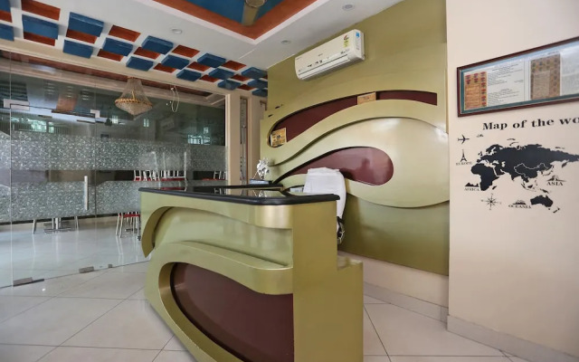Oyo 23395 Hotel Taj & Restaurant