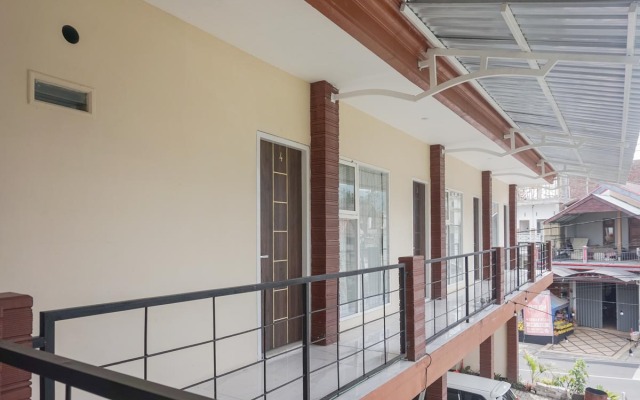 Reddoorz Syariah Raya Punten Batu