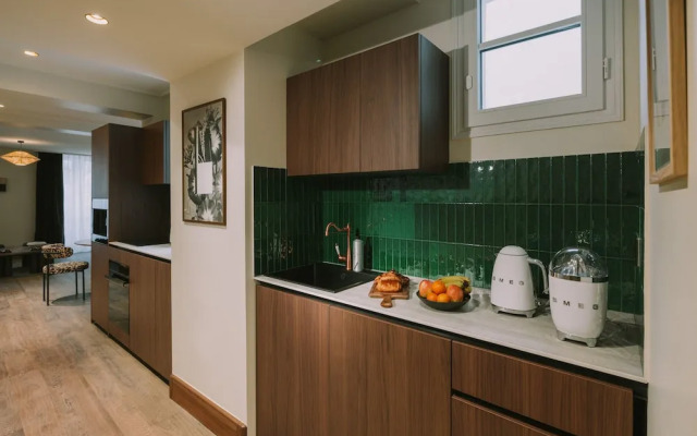 1.75 Paris La Trêve