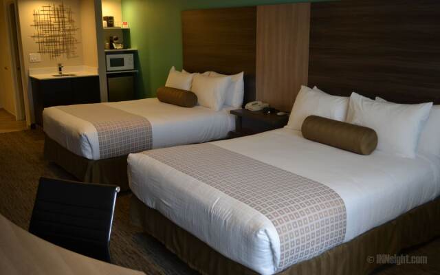 Yosemite Southgate Hotel & Suites