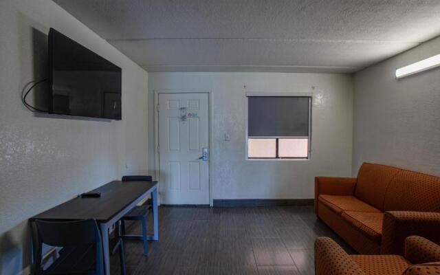 WindWater Hotel and Marina